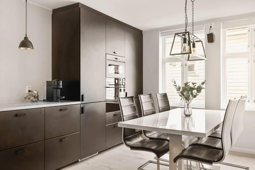 Dinbnb Apartments I Luxury Feel 100M From Bryggen Μπέργκεν Εξωτερικό φωτογραφία